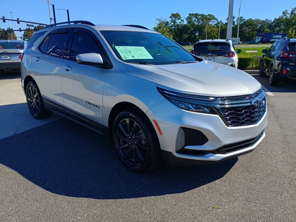 2022 Chevrolet Equinox RS photo 3