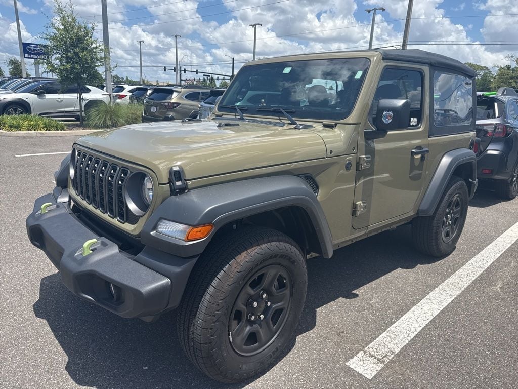 2025 Jeep Wrangler Sport's photo