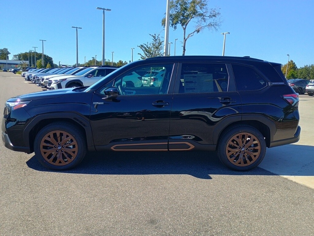 2025 Subaru Forester Sport photo 2