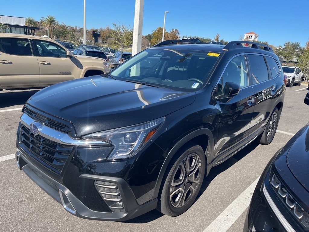 2024 Subaru Ascent Touring's photo