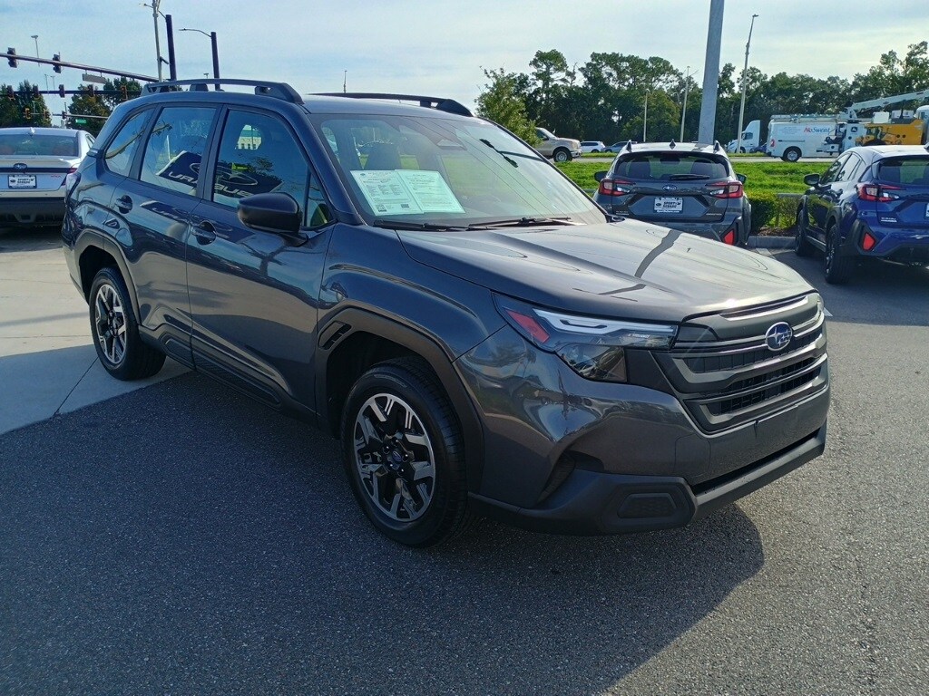2025 Subaru Forester Base photo 3