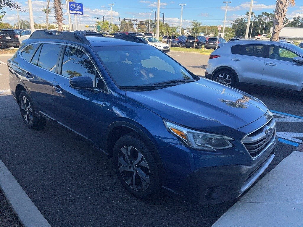 2022 Subaru Outback Limited XT photo 3