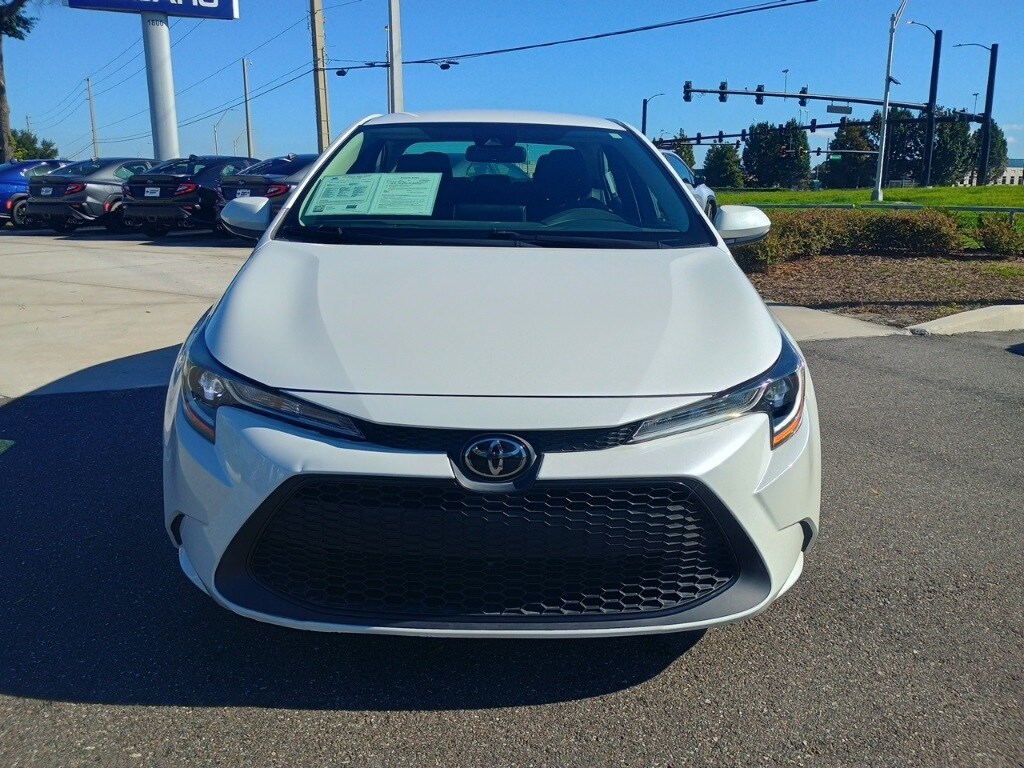 2021 Toyota Corolla LE Premium photo 2
