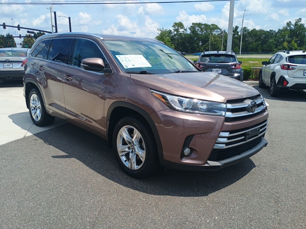 2018 Toyota Highlander Limited photo 3
