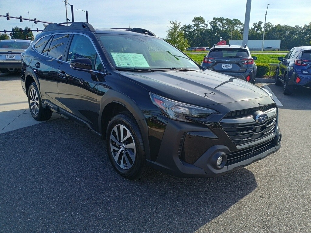 2025 Subaru Outback Premium photo 3