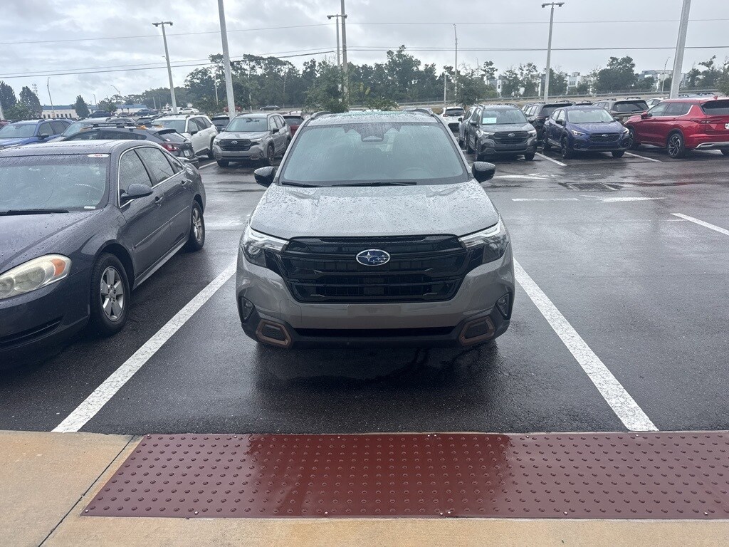 2025 Subaru Forester Sport photo 2
