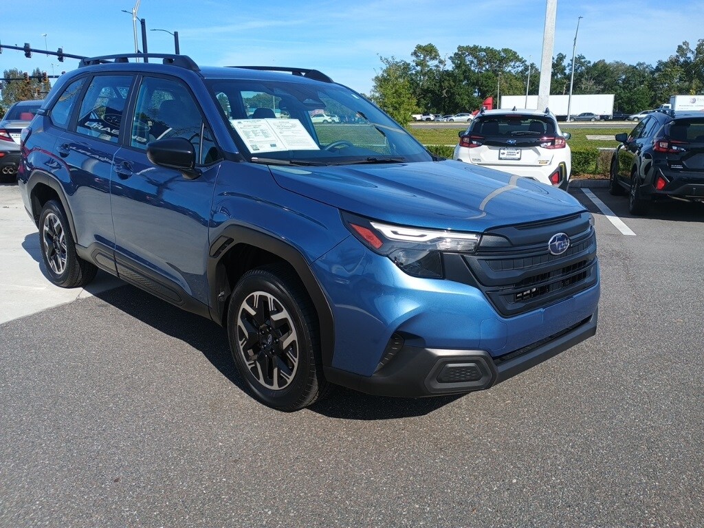 2025 Subaru Forester Base photo 3