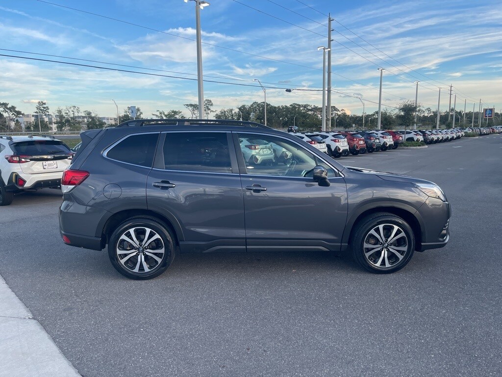 2023 Subaru Forester Limited photo 4