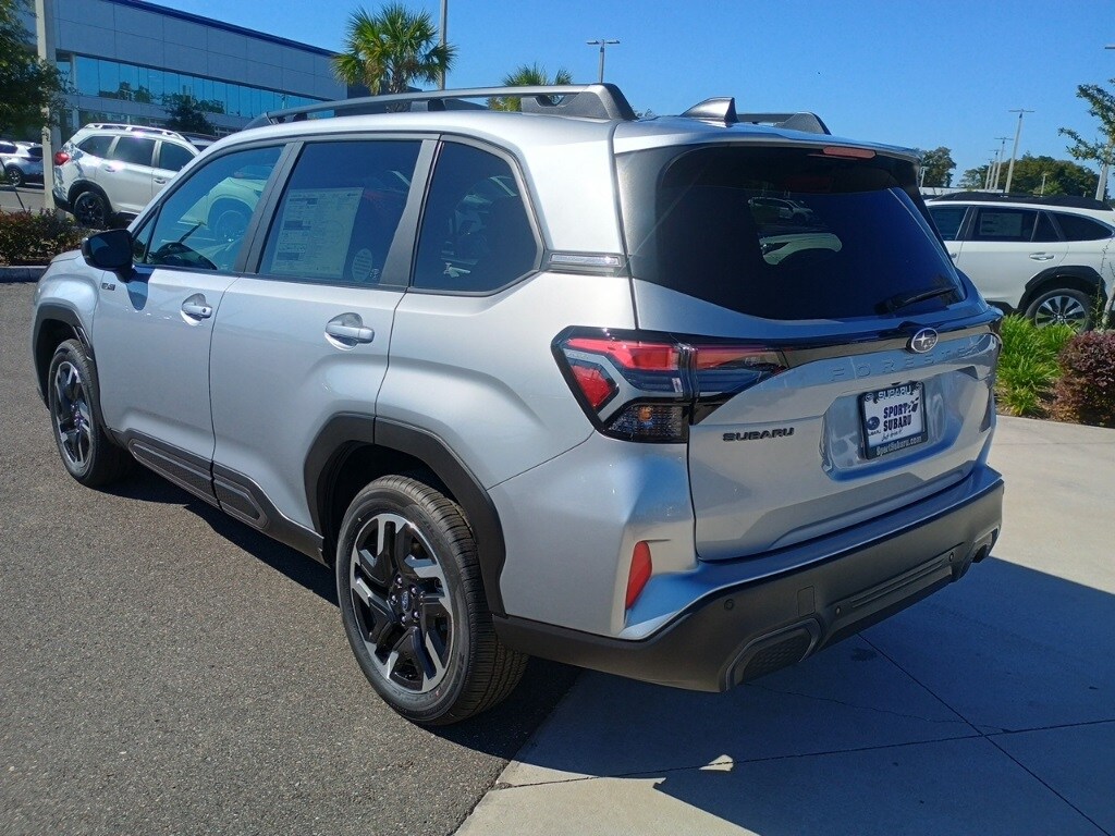 2025 Subaru Forester Limited photo 3
