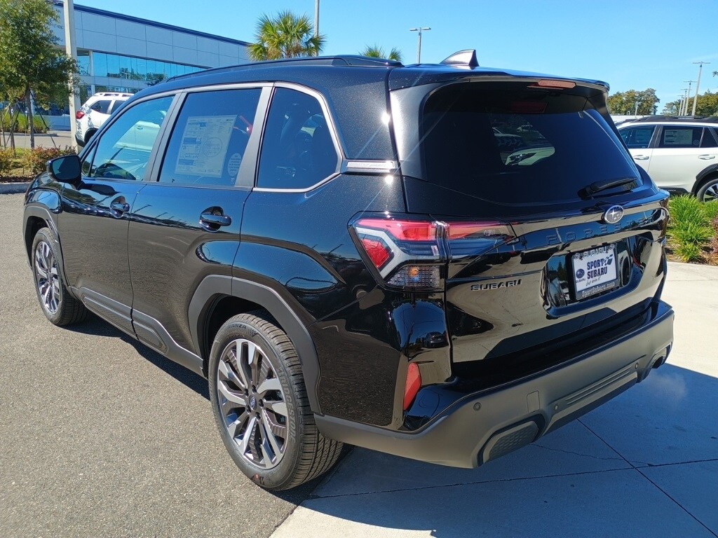 2026 Subaru Forester Touring photo 4