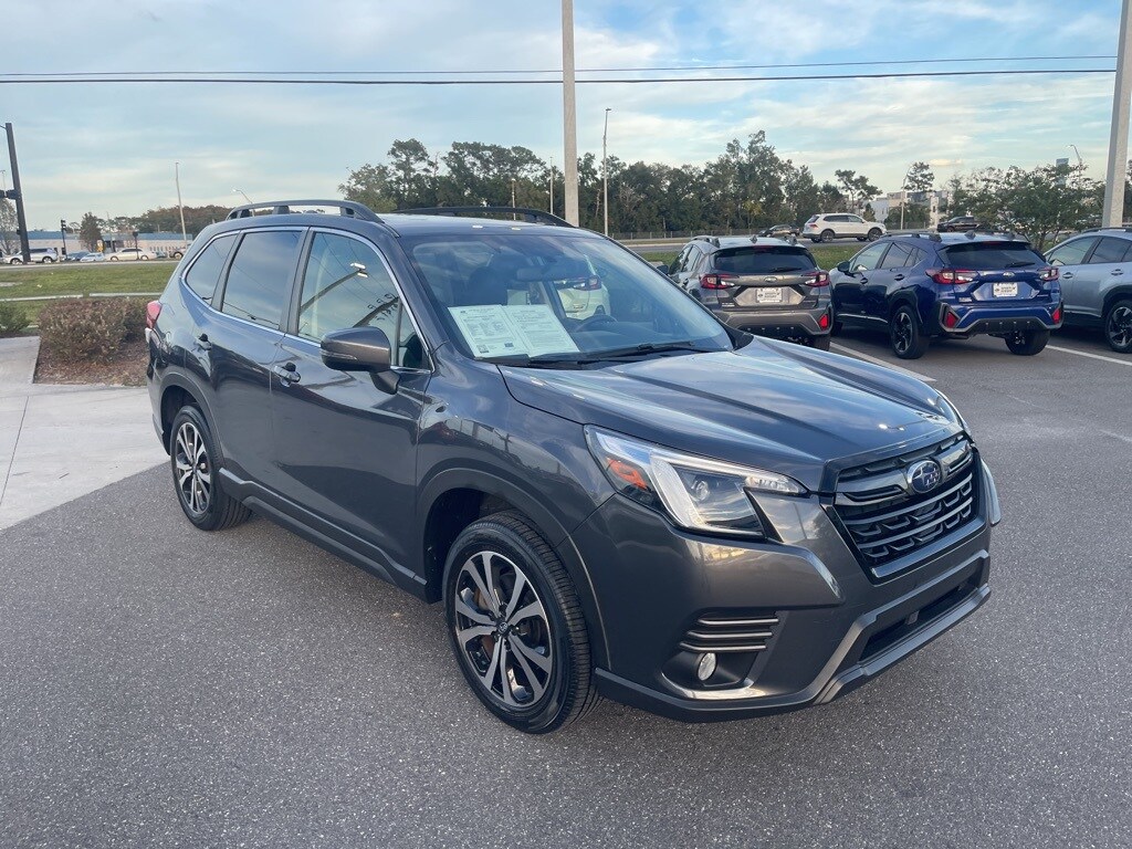 2023 Subaru Forester Limited photo 3