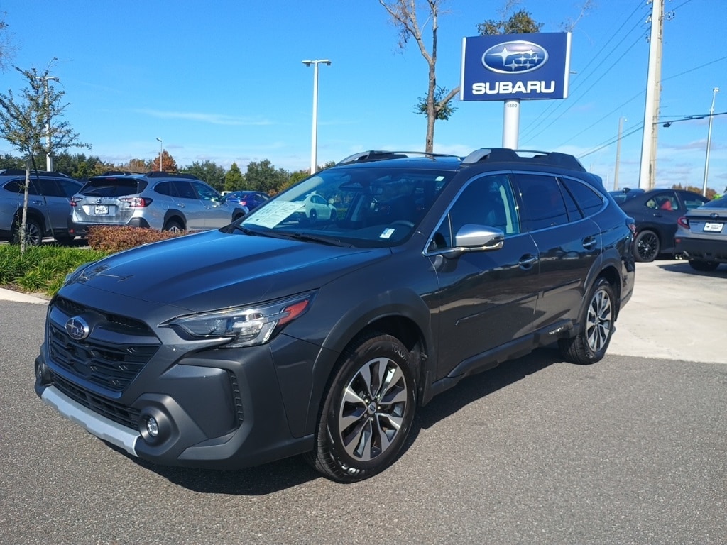 2024 Subaru Outback Touring's photo
