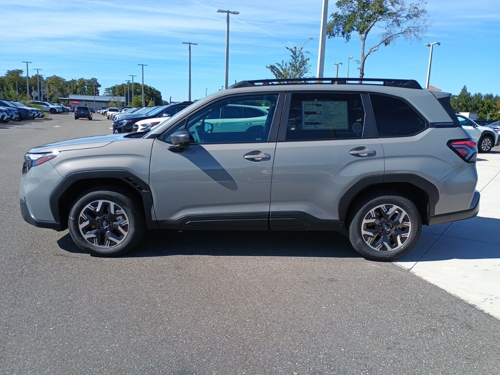 2026 Subaru Forester Premium Base photo 2