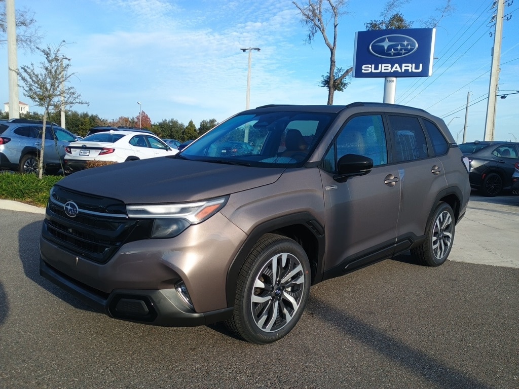 2025 Subaru Forester Touring's photo