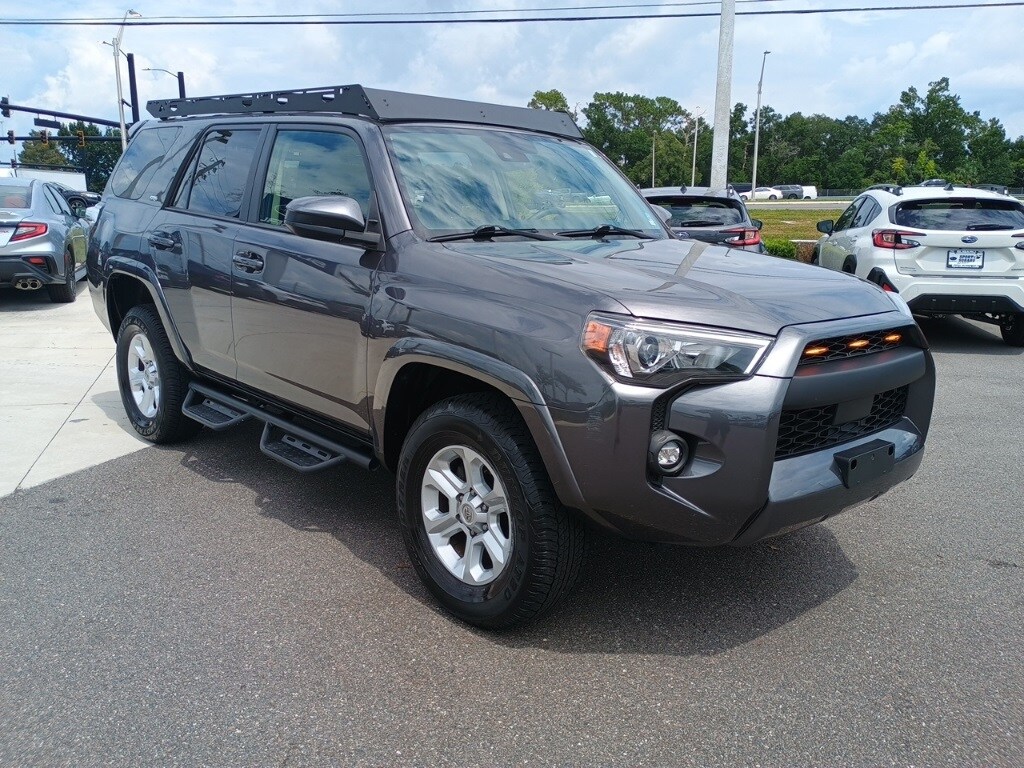 2023 Toyota 4Runner SR5 photo 3