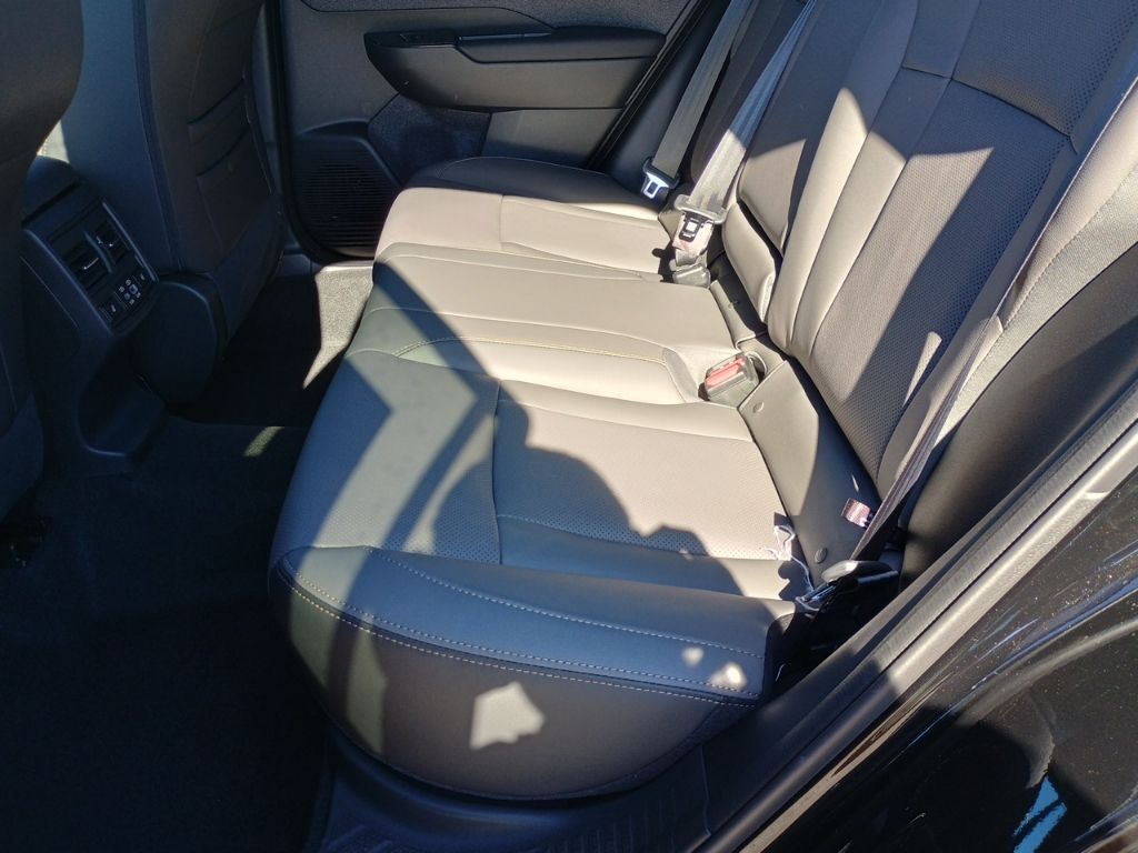 2026 Subaru Outback Limited - Photo 13