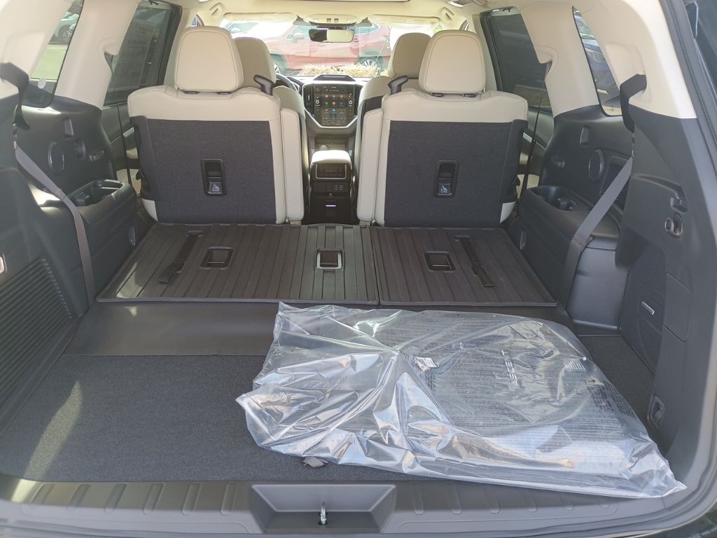 2026 Subaru Ascent Limited - Photo 17