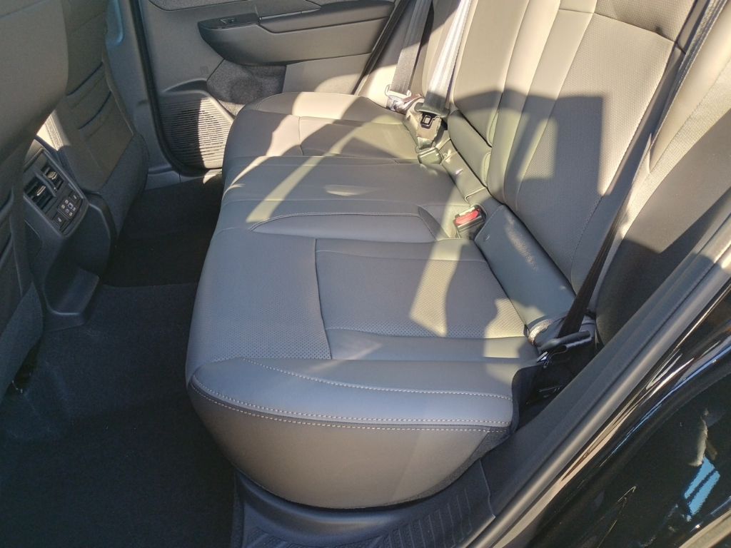 2026 Subaru Outback Limited - Photo 13