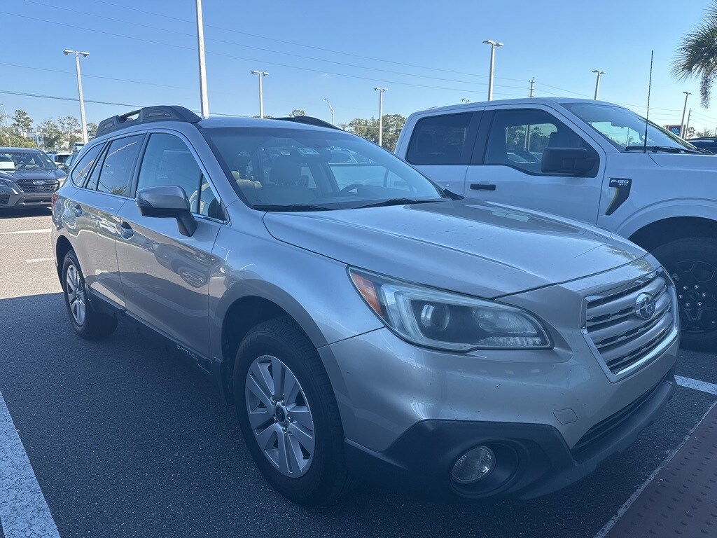 2016 Subaru Outback 2.5i Premium photo 3
