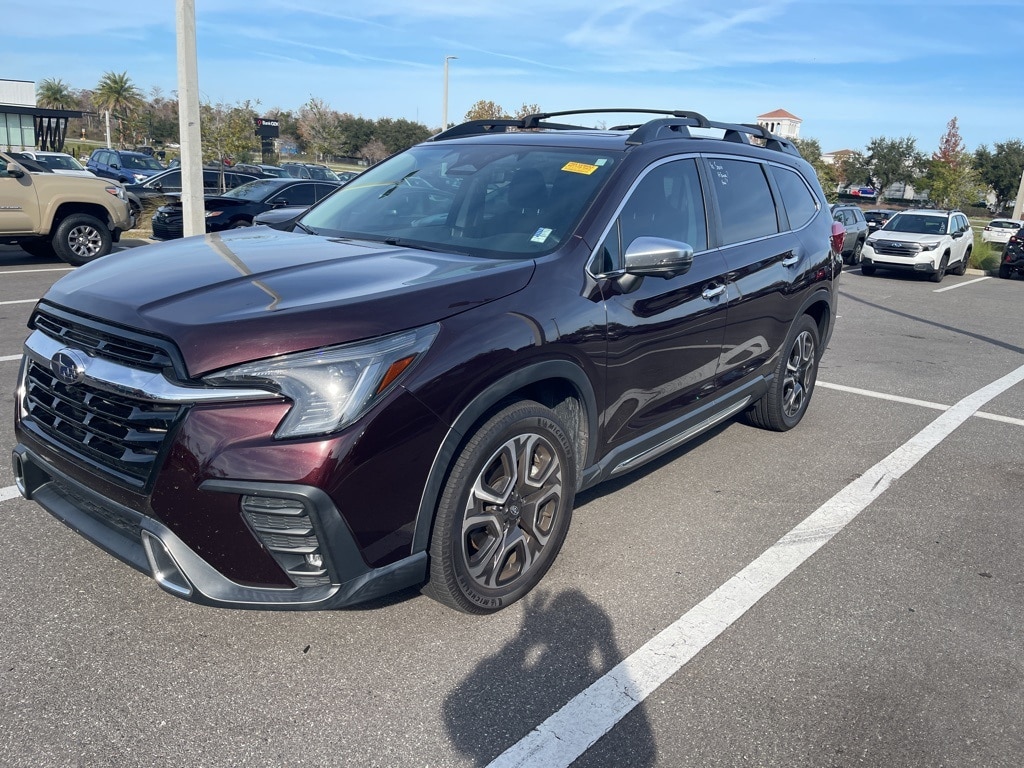 2023 Subaru Ascent Touring's photo