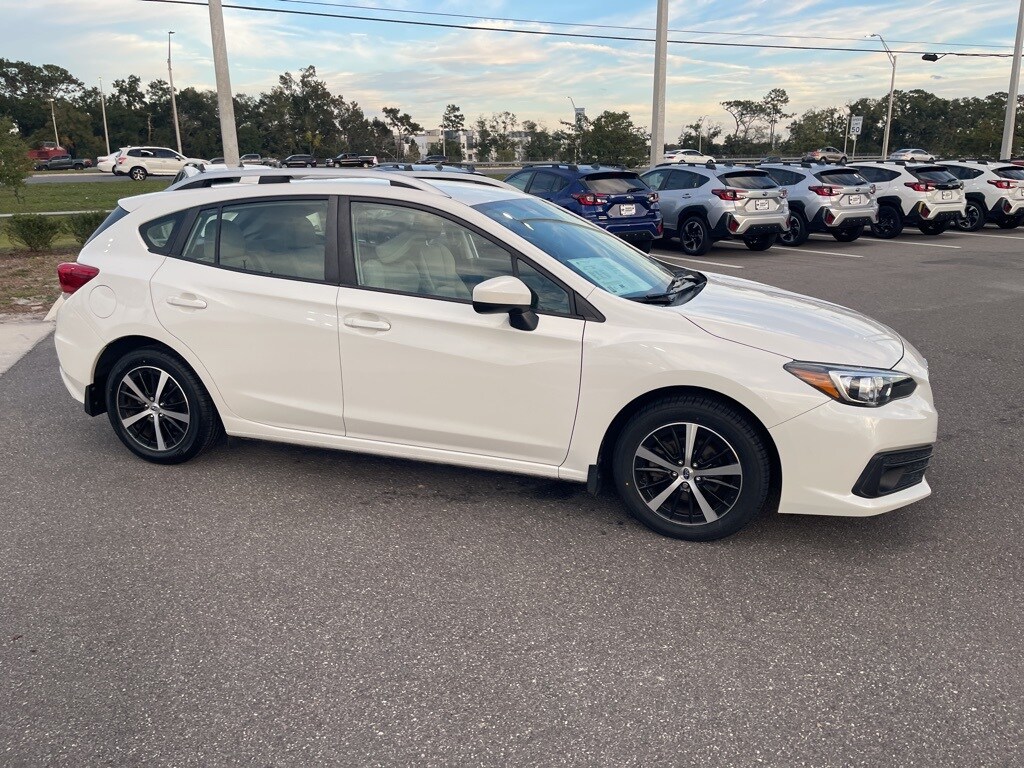 2023 Subaru Impreza Premium photo 4