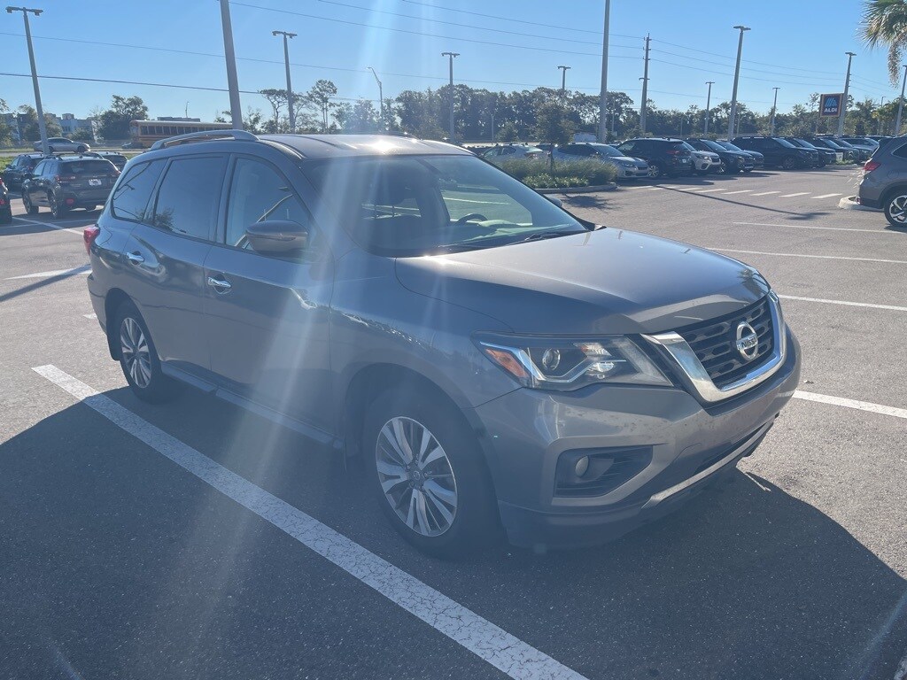 Used 2020 Nissan Pathfinder SV SUV