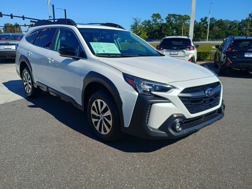 2025 Subaru Outback Premium photo 3