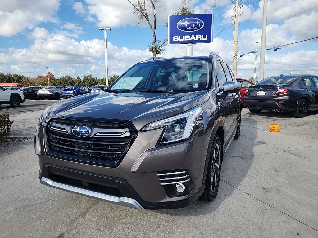 2023 Subaru Forester Touring's photo