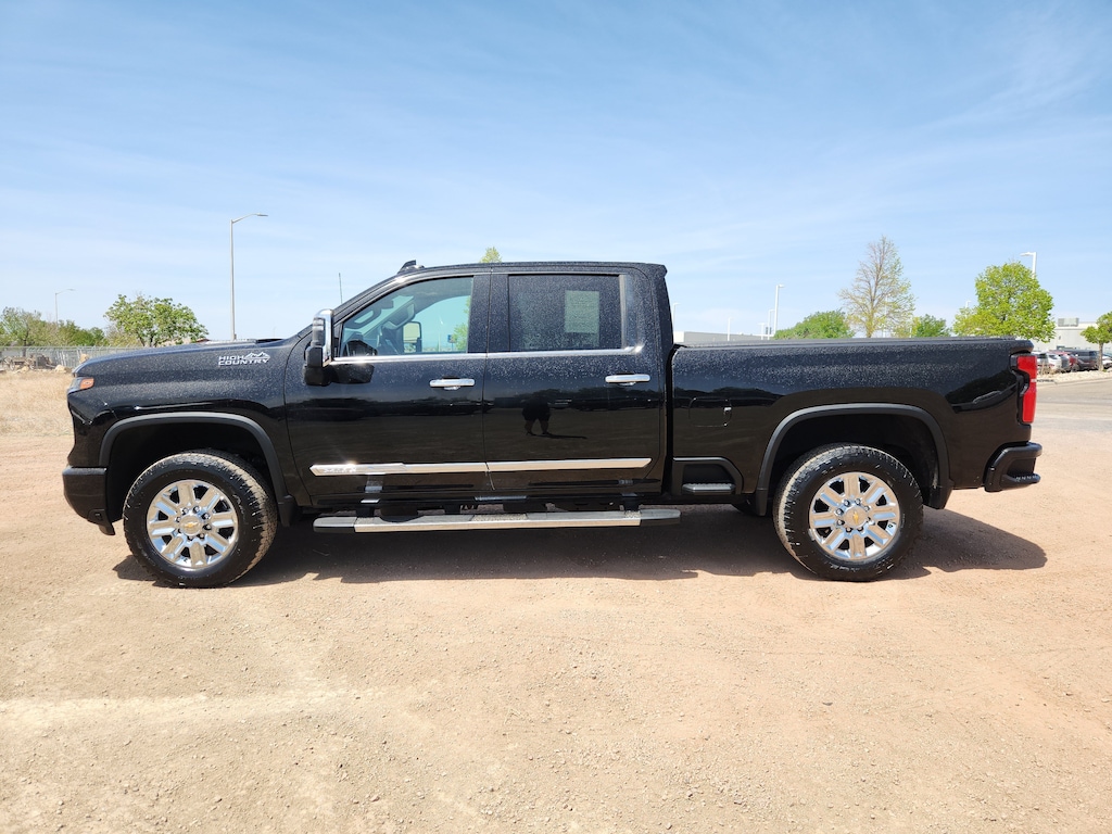 Used 2024 Chevrolet Silverado 2500 HD High Country Truck Crew Cab