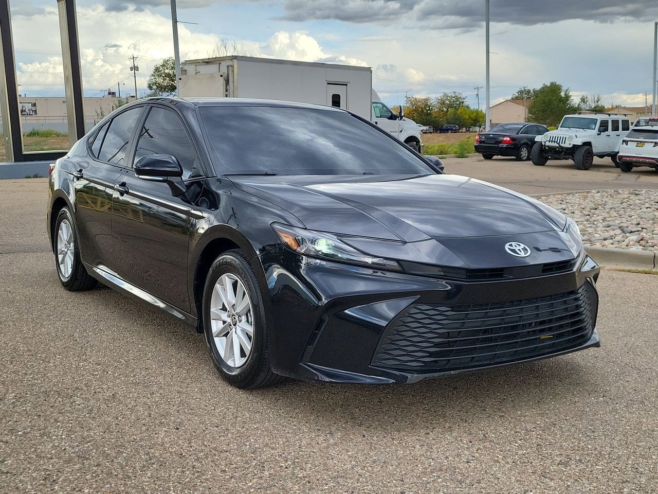 2025 Toyota Camry LE photo 2