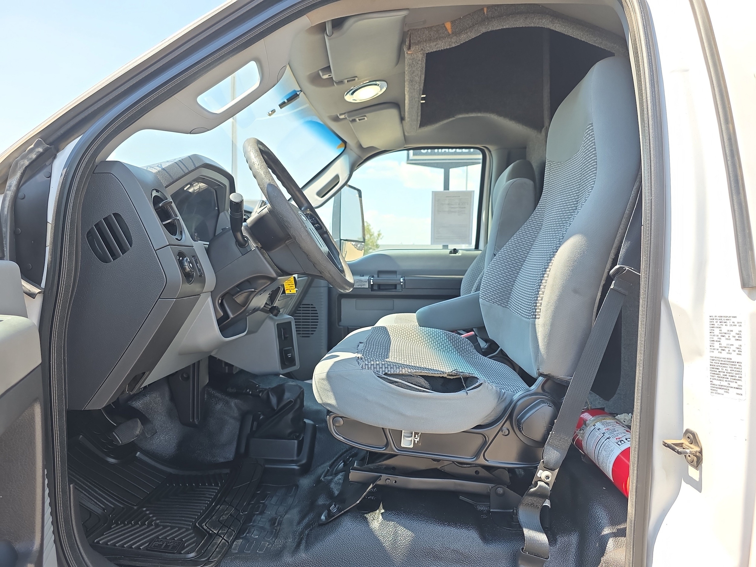 2019 Ford F-650 - Photo 6
