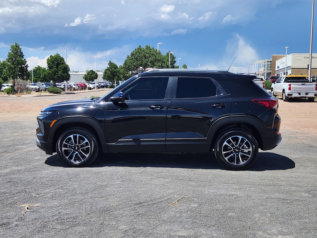 Used 2024 Chevrolet Trailblazer LT SUV