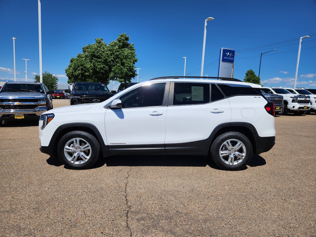 Used 2022 GMC Terrain SLE SUV