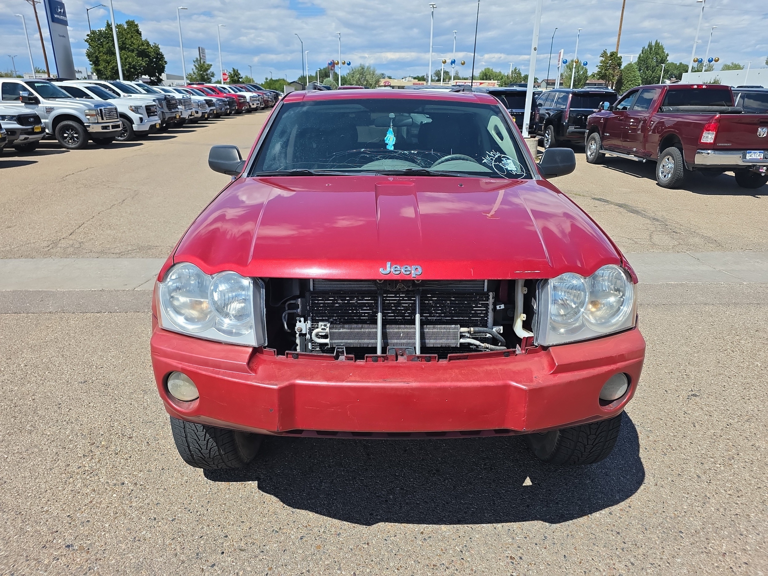 Used 2005 Jeep Grand Cherokee Laredo with VIN 1J4GR48K55C618531 for sale in Pueblo, CO