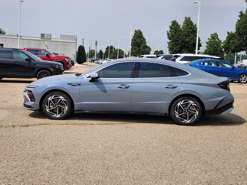 New 2026 Hyundai Sonata SEL Sport Sedan