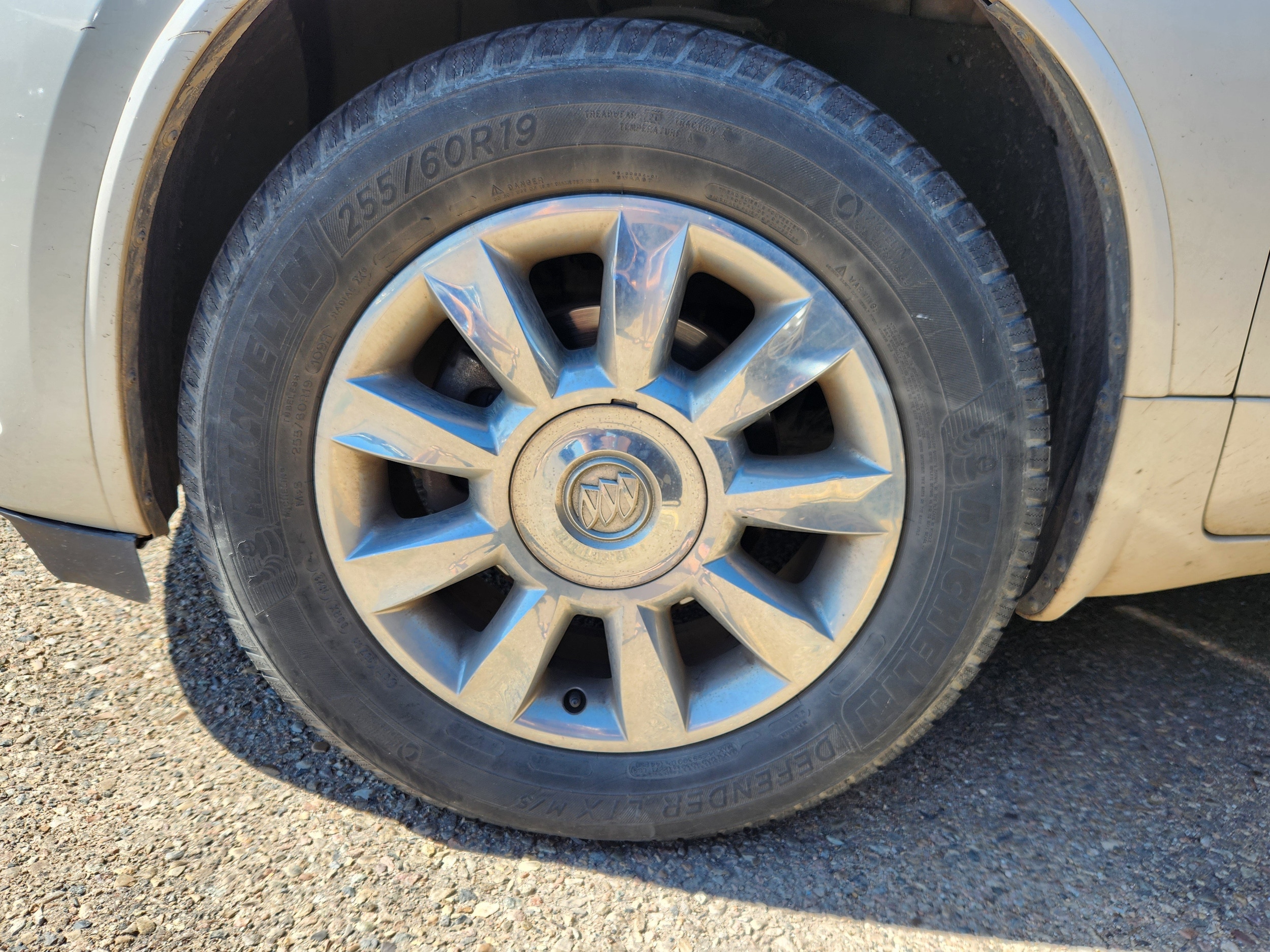 Used 2015 Buick Enclave Leather with VIN 5GAKRBKDXFJ184569 for sale in Pueblo, CO