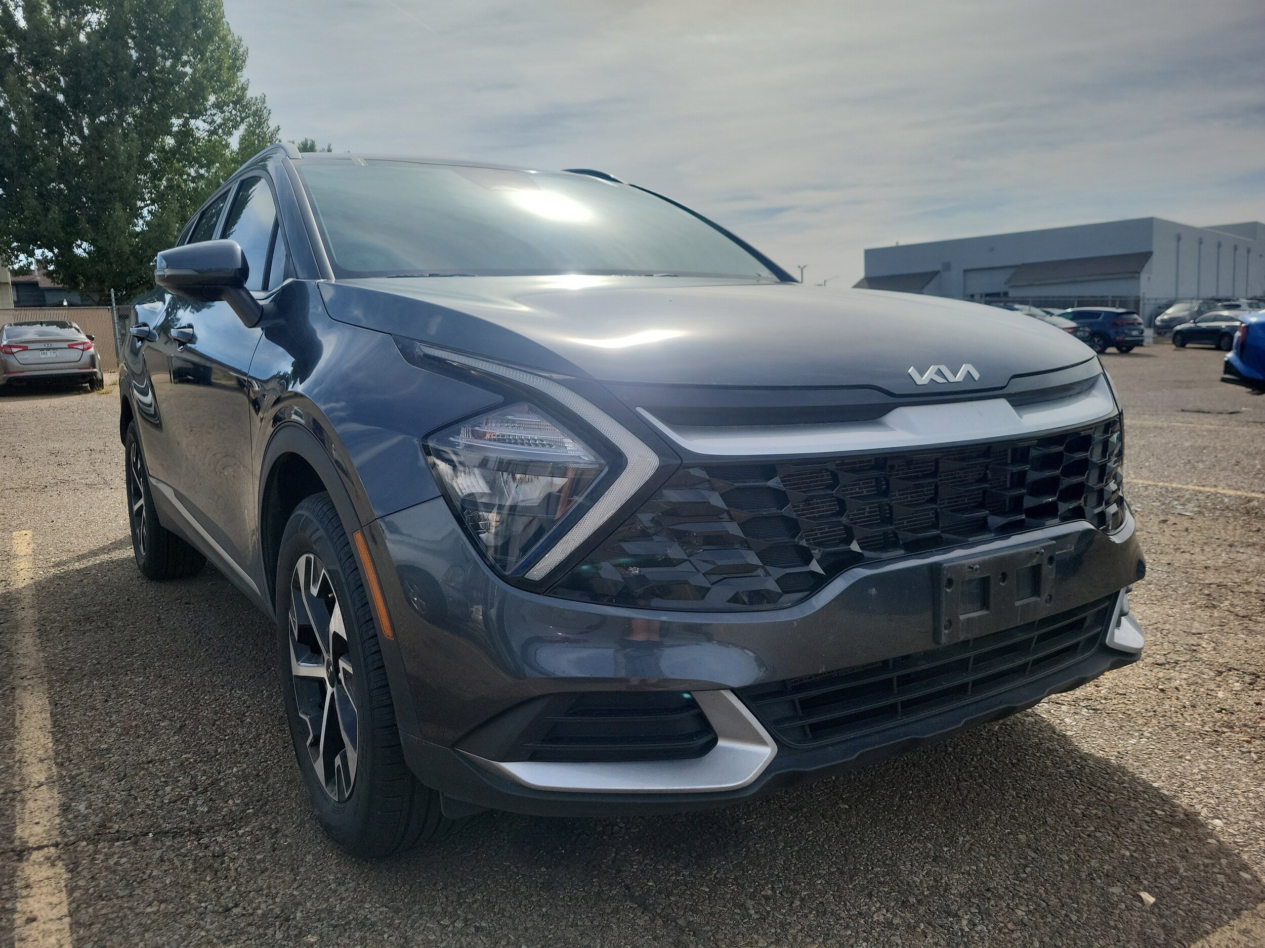2023 Kia Sportage EX photo 2