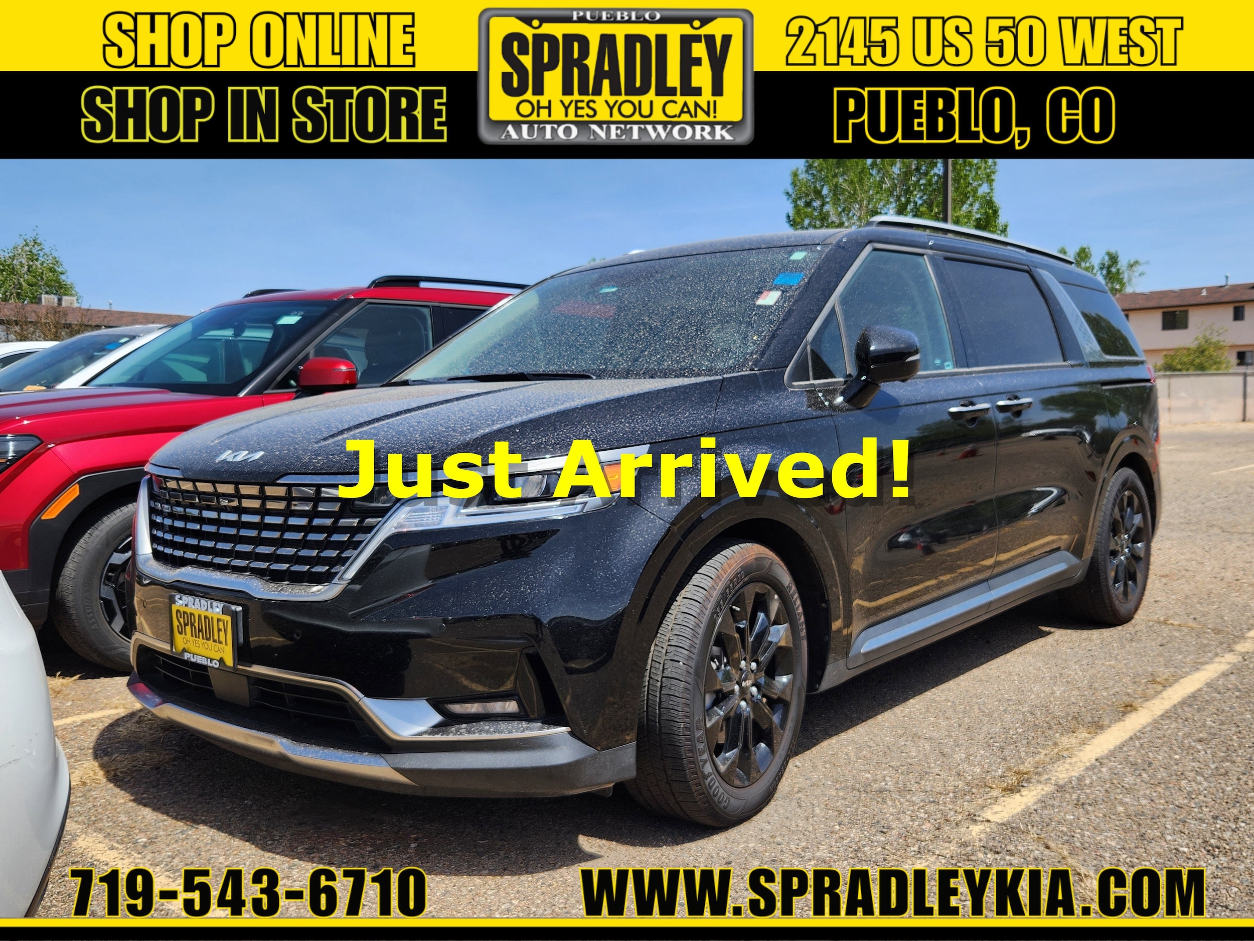 2024 Kia Sedona SX's photo