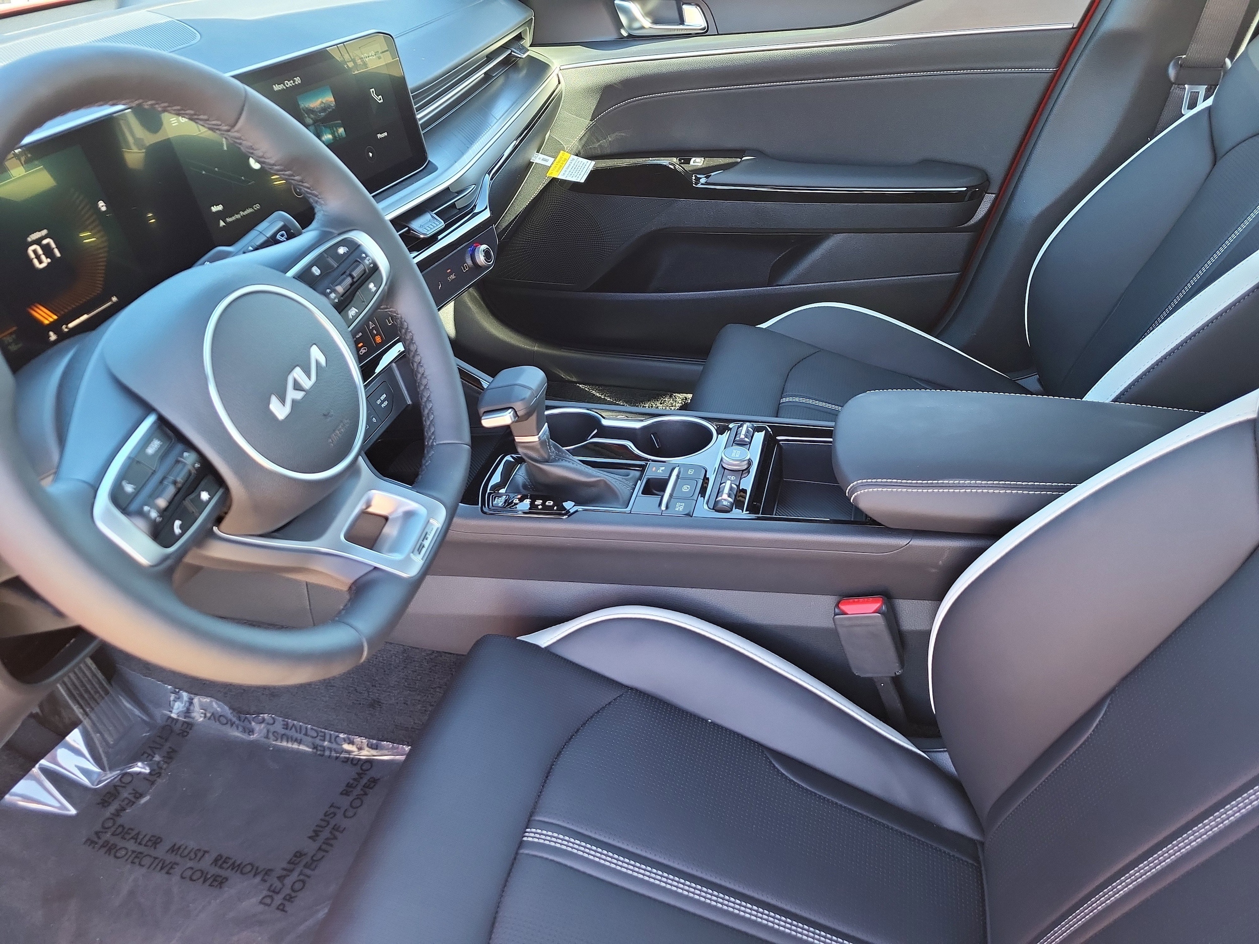 2026 Kia K5 GT-Line - Photo 7