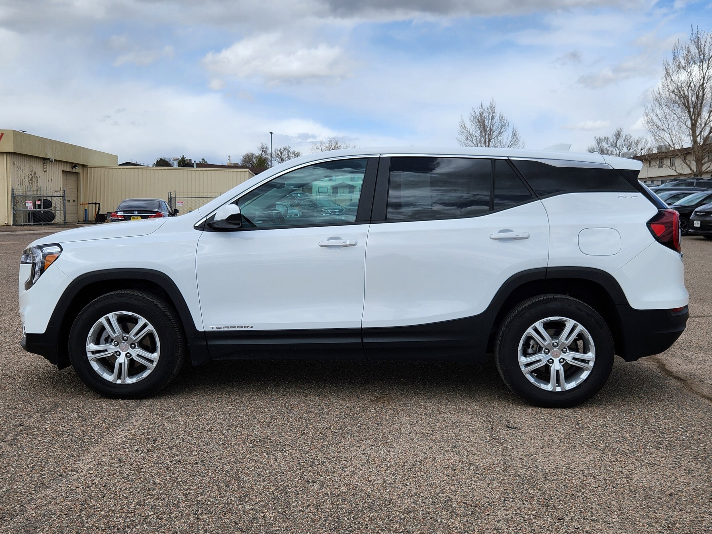 Used 2024 GMC Terrain SLE with VIN 3GKALTEG9RL307125 for sale in Pueblo, CO