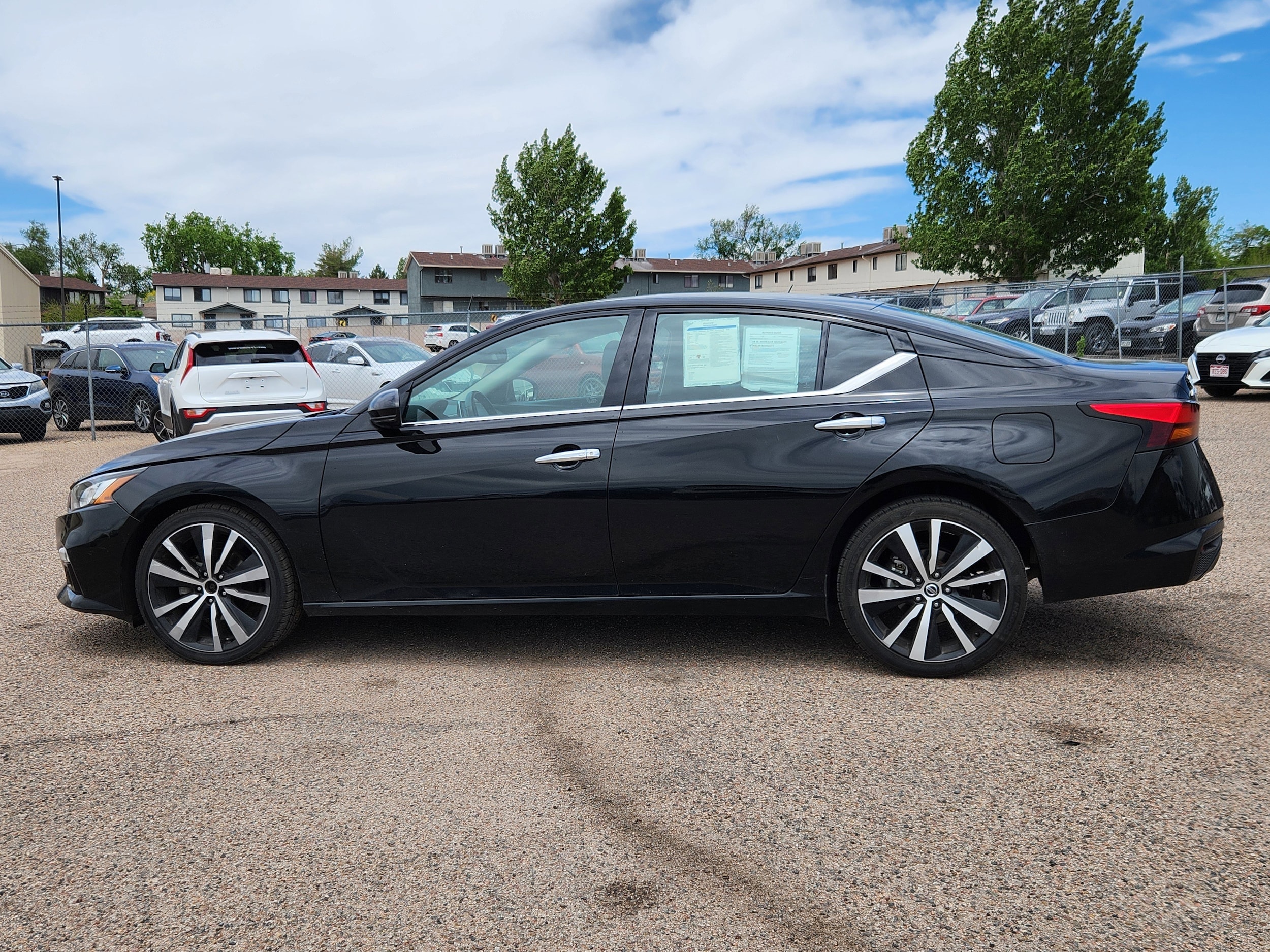 Used 2021 Nissan Altima Platinum with VIN 1N4BL4FWXMN352973 for sale in Pueblo, CO