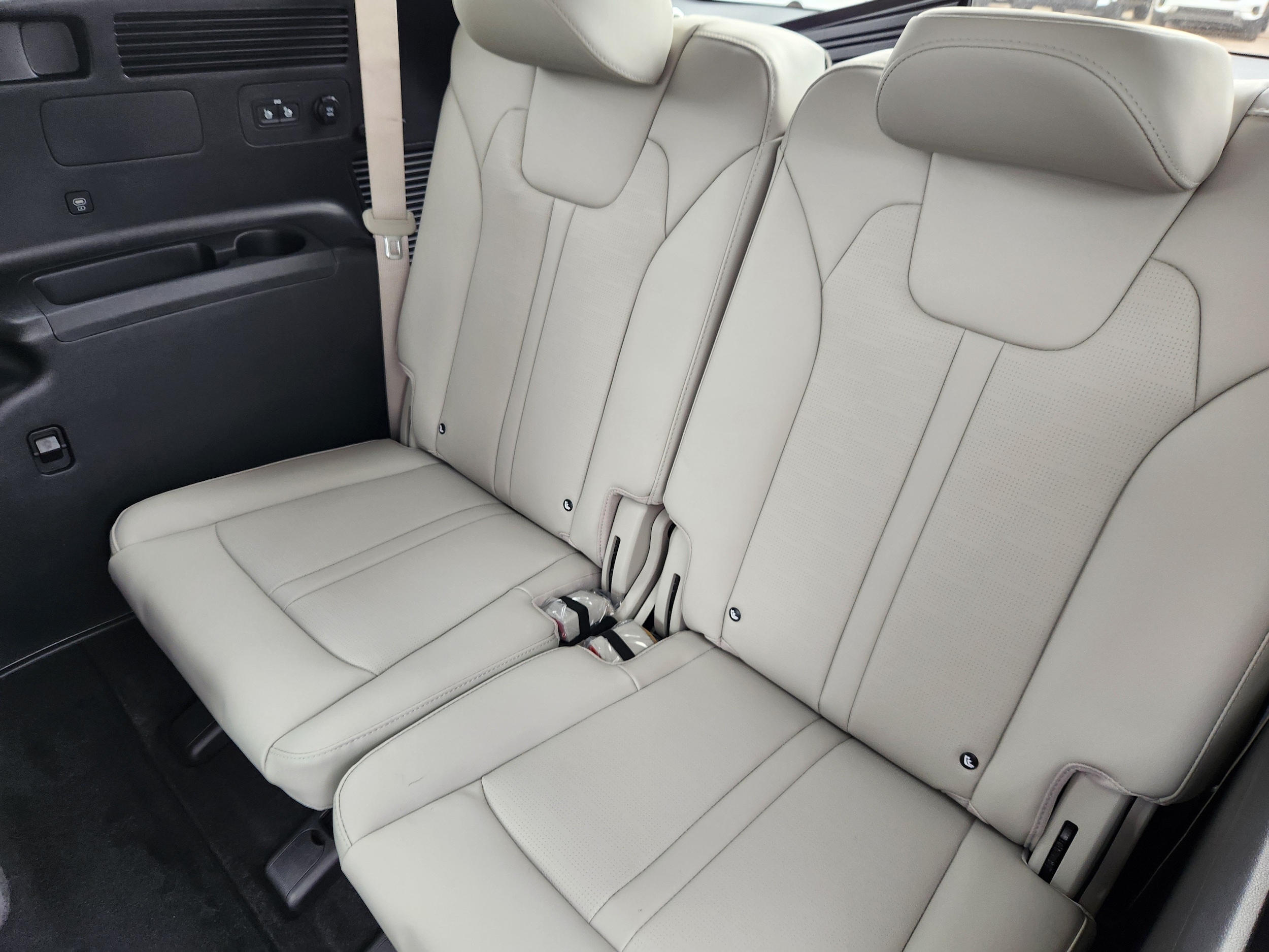 2026 Kia Sorento EX PHEV - Photo 10