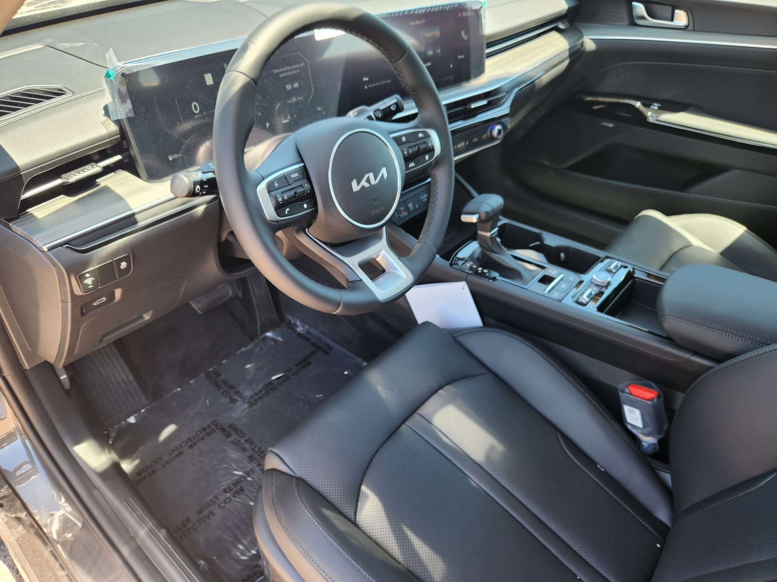 2025 Kia K5 EX - Photo 8