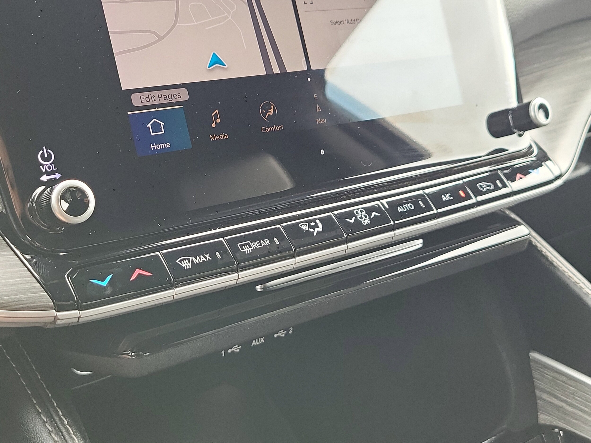 2024 Jeep Wagoneer L Series III - Photo 23