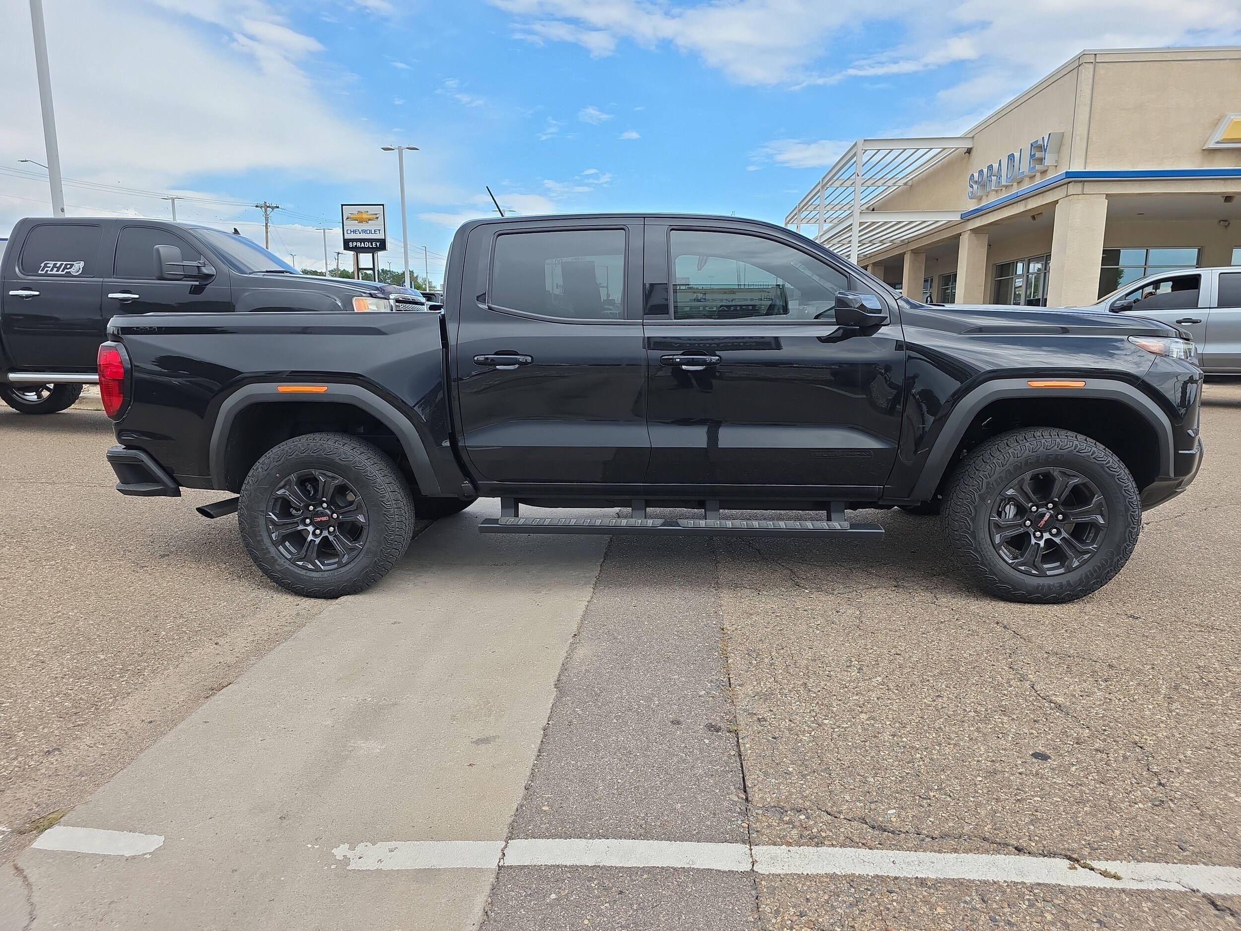 2024 Gmc Canyon Elevation photo 2