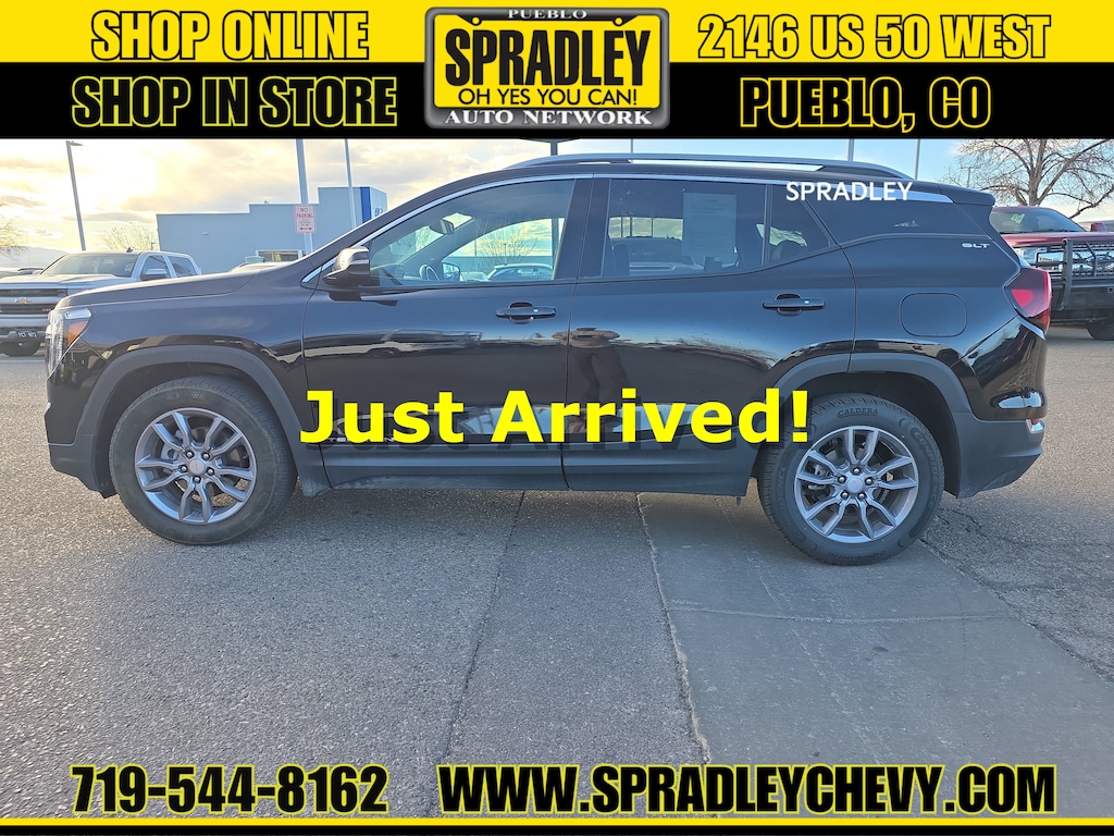 Used 2024 GMC Terrain SLT SUV