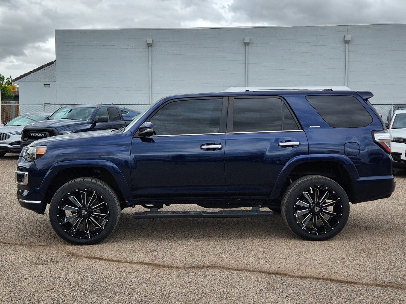 Used 2018 Toyota 4Runner Limited with VIN JTEBU5JR2J5492442 for sale in Pueblo, CO