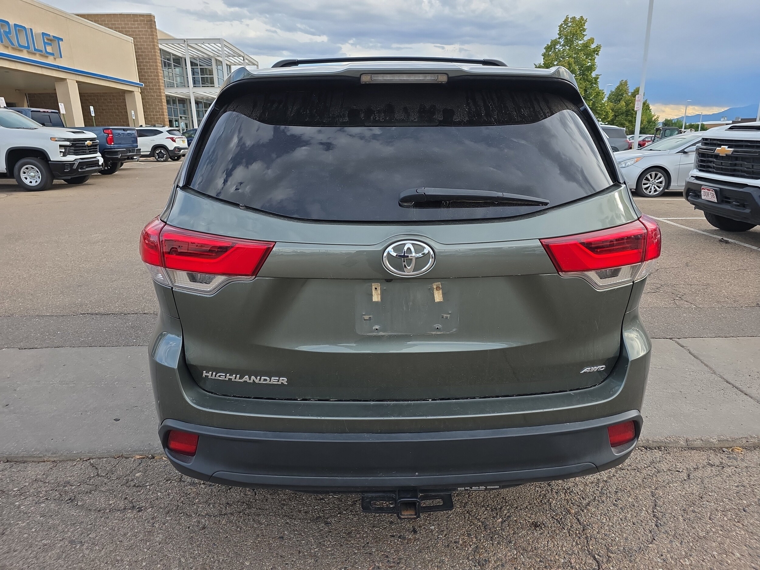 2018 Toyota Highlander LE photo 4