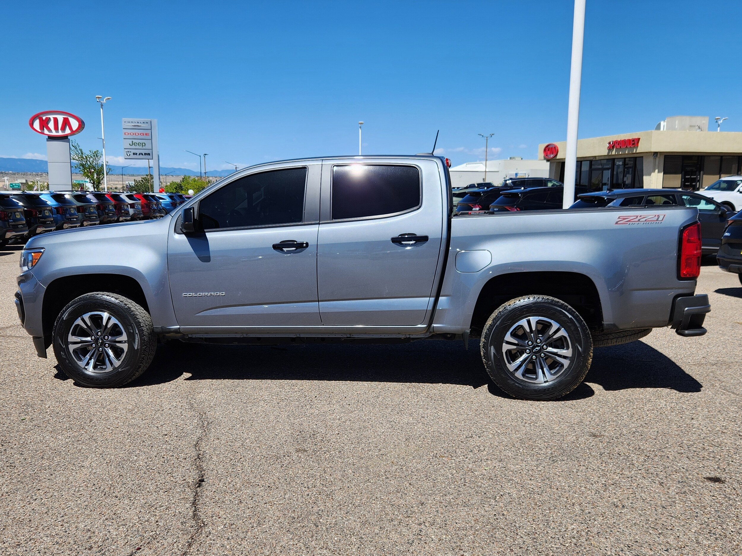 Used 2022 Chevrolet Colorado Z71 with VIN 1GCGTDEN5N1116555 for sale in Pueblo, CO