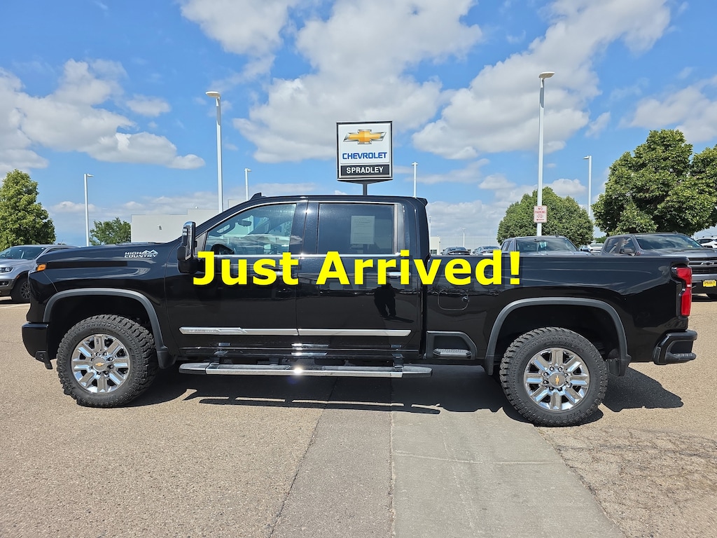 Used 2024 Chevrolet Silverado 2500 HD High Country Truck Crew Cab